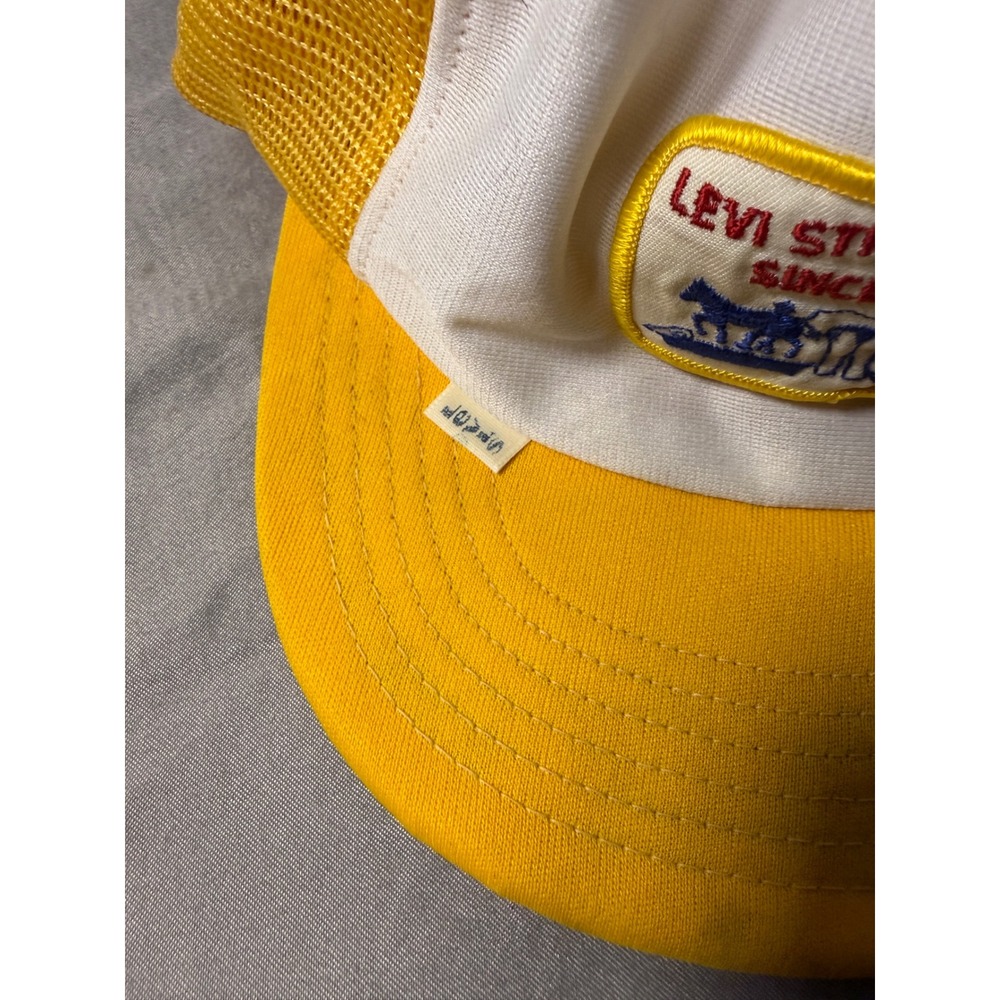 Vintage Levis Strauss & Co Trucker Hat Yellow White Mesh Snapback Patch Cap - Picture 4 of 11